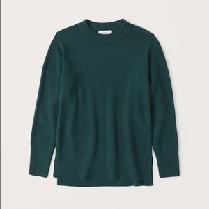 A&F DreamLush Oversized Legging-Friendly Crew Sweater NWOT Size Medium Emerald